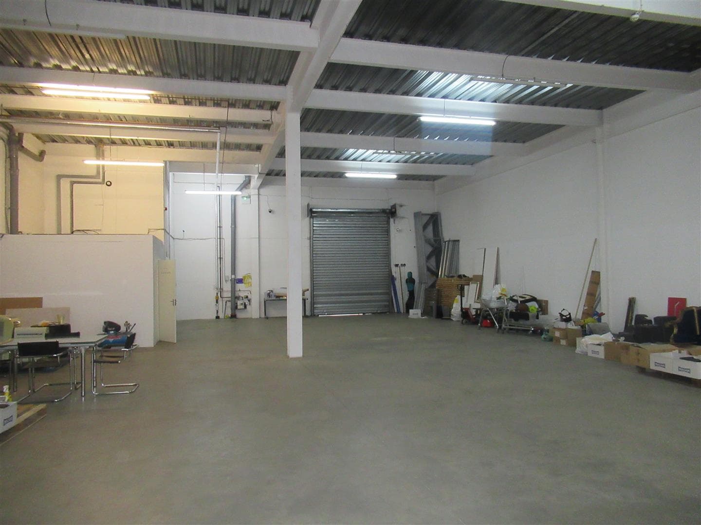 24 Deer Park Road, London SW19 3UA: Industrial Unit to let, 9,810 sq ft 4