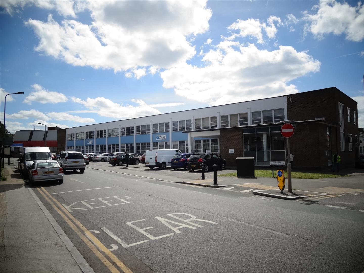 8 Deer Park Road, Wimbledon SW19 3UU: Open plan office available on flexible basis. Suitable for a variety of uses 1