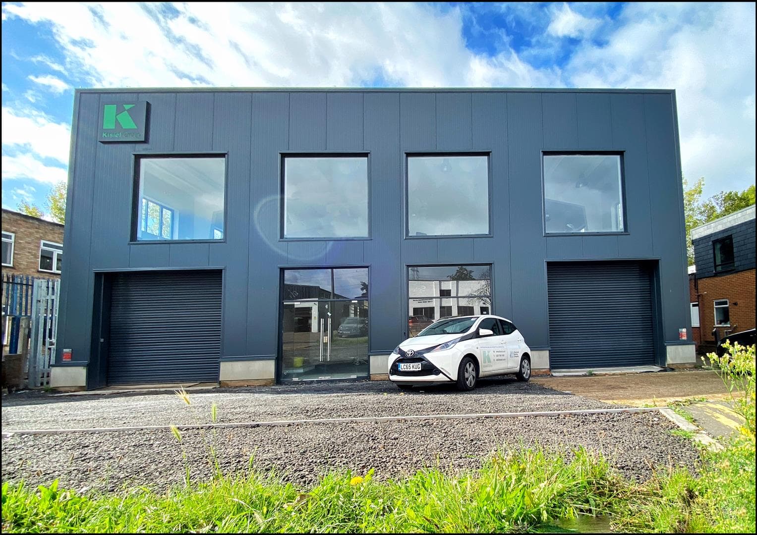 5 Sandiford Road, Kimpton Industrial Estate, Sutton SM3 9RN: Industrial Unit to let, 2,443 sq ft 1