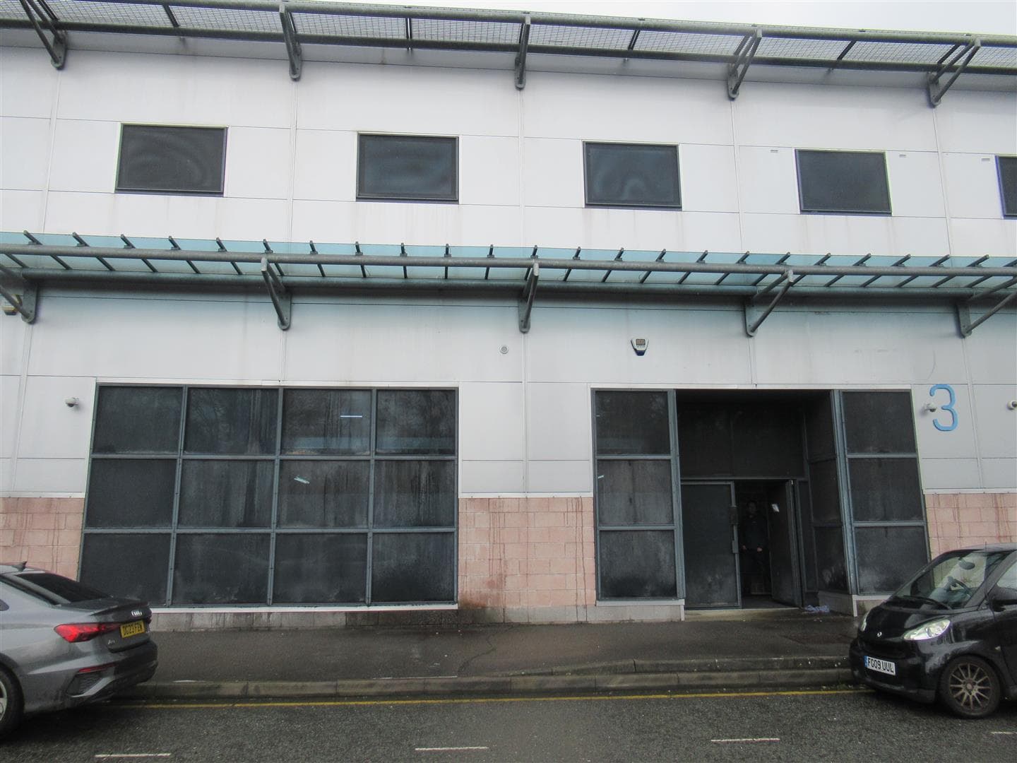 24 Deer Park Road, London SW19 3UA: Industrial Unit to let, 9,810 sq ft 1