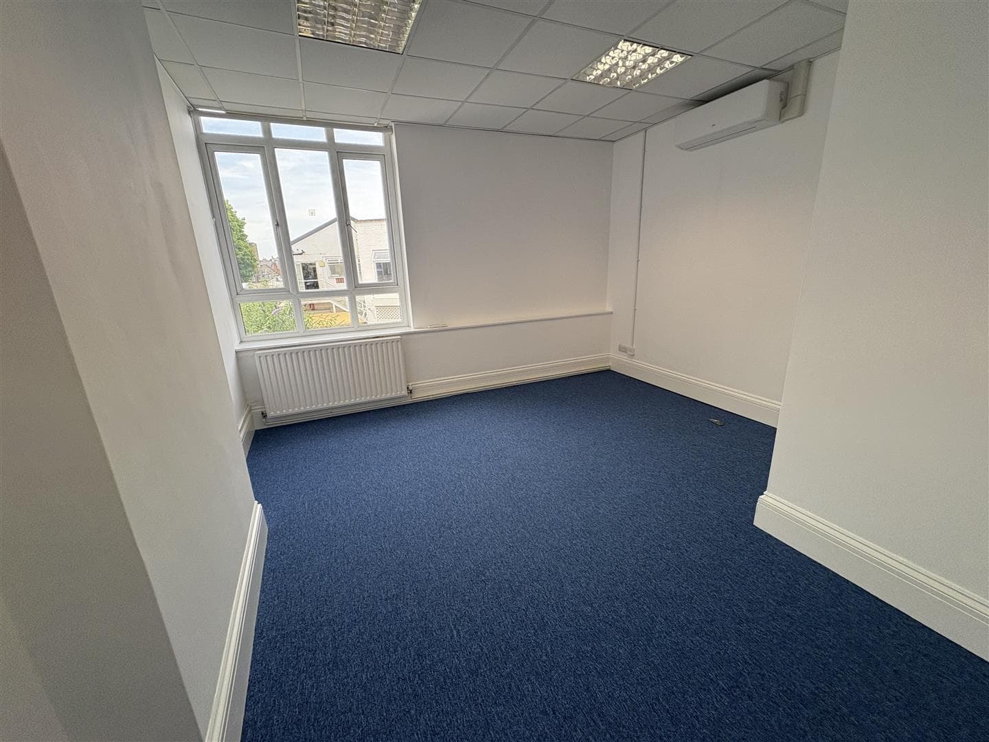 Weir Road, Balham SW12 0NA: Office to let 4