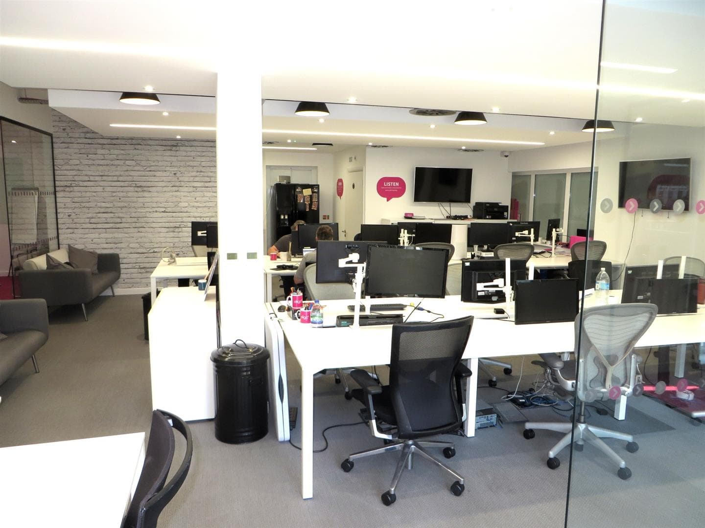 83 Hartfield Road, Wimbledon SW19 3ES: Investment For Sale. Grade A office accommodation. Close to Wimbledon town centre 2