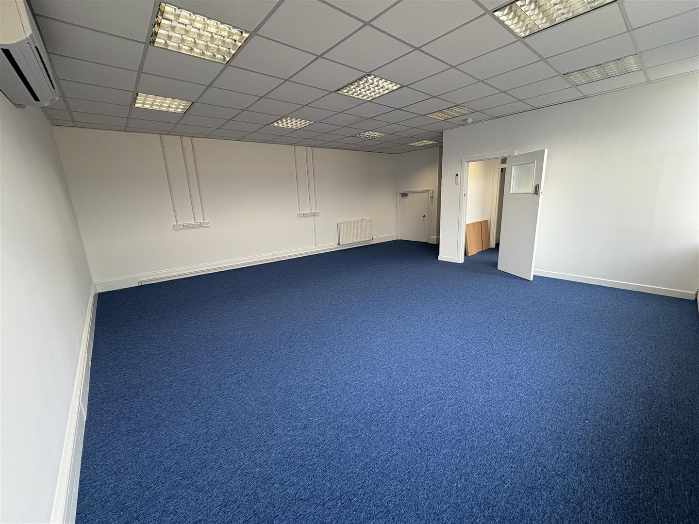 Weir Road, Balham SW12 0NA: Office to let 2