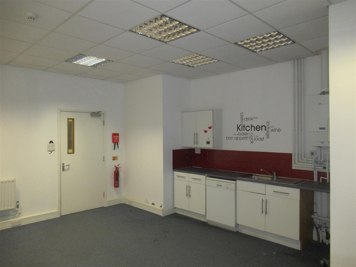 24 Deer Park Road, London SW19 3UA: Industrial Unit to let, 9,810 sq ft 5