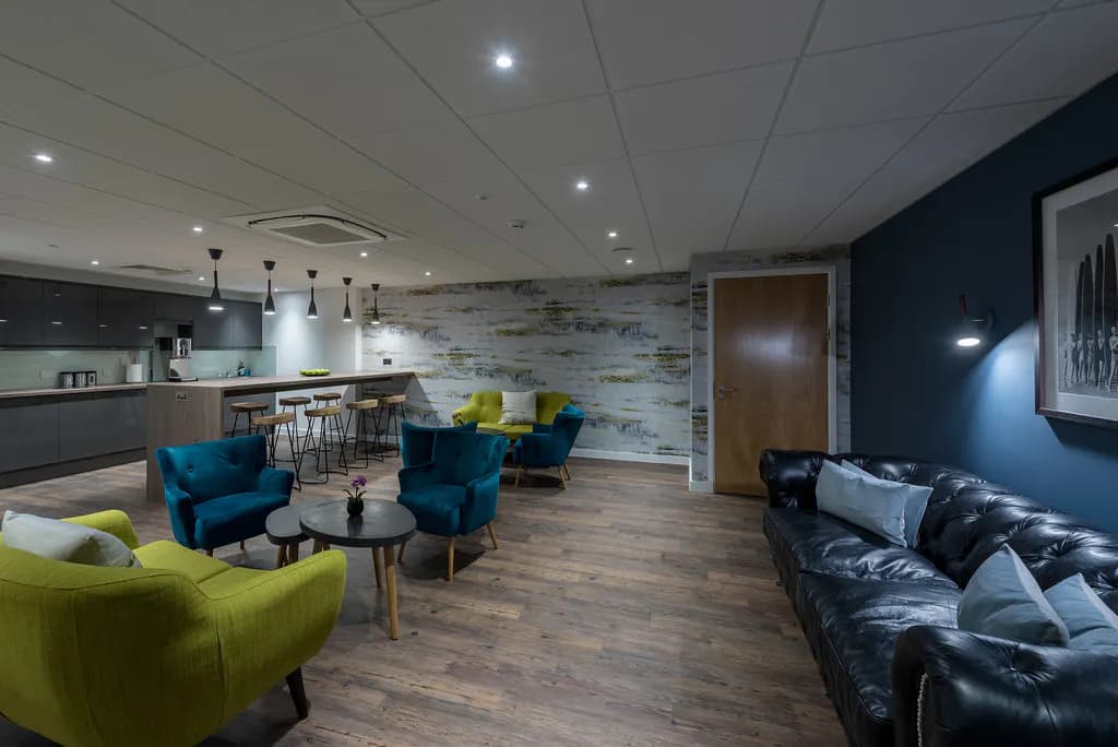 Business Lounge The Square.jpg