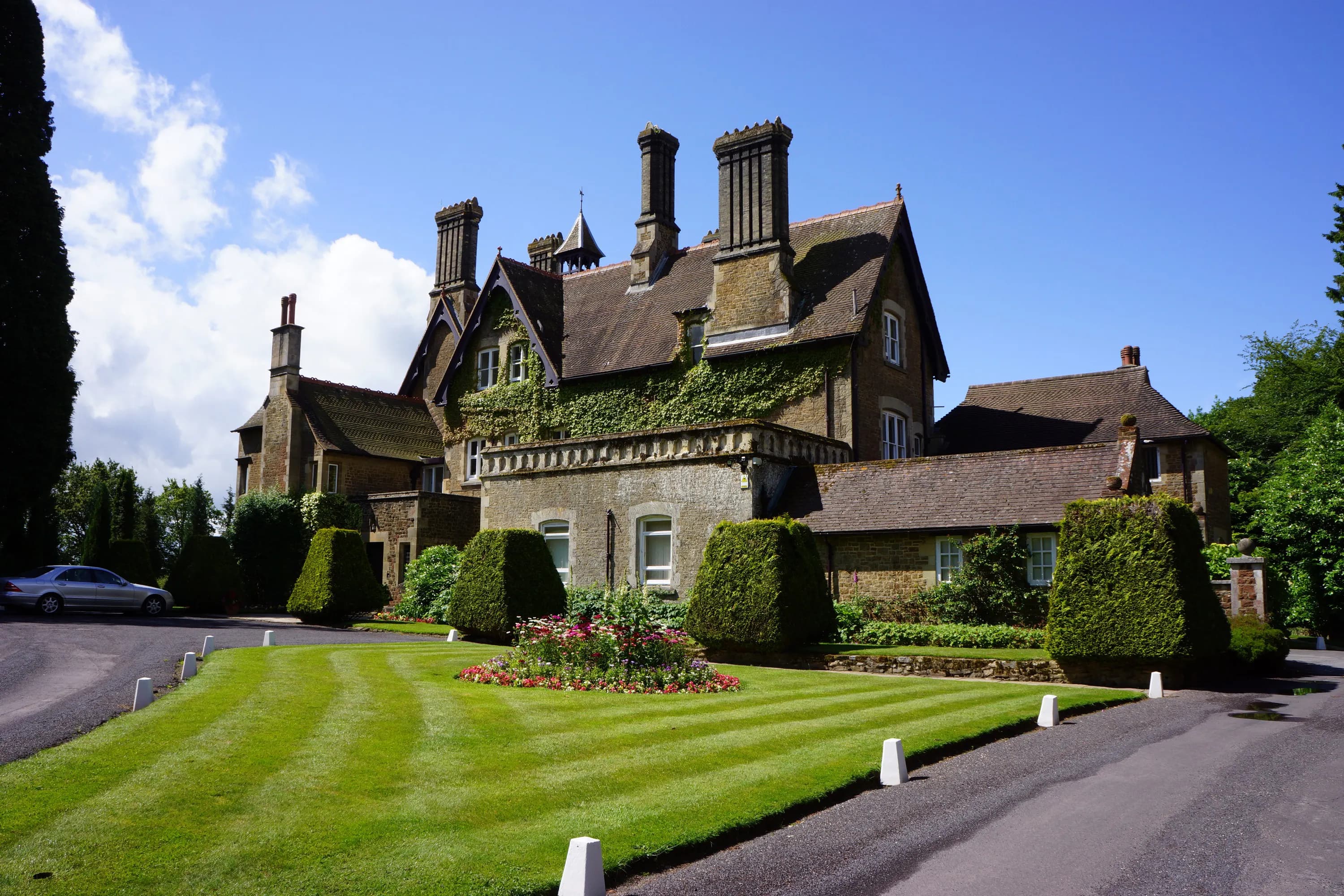 Longdene House, Longdene Road, Haslemere GU27 2PH: Quality serviced offices