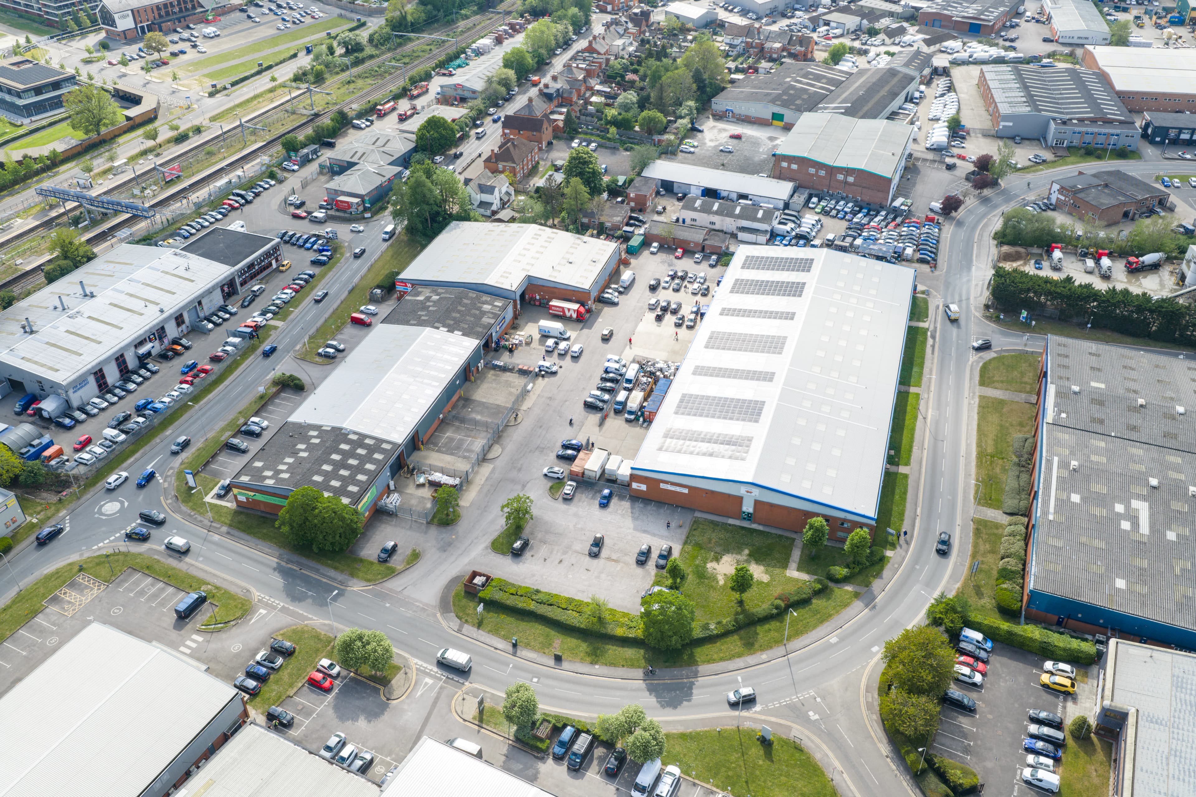 Unit B2, Hambridge Road Industrial Estate, Newbury RG14 5SS: Newly refurbished industrial/warehouse unit with yard