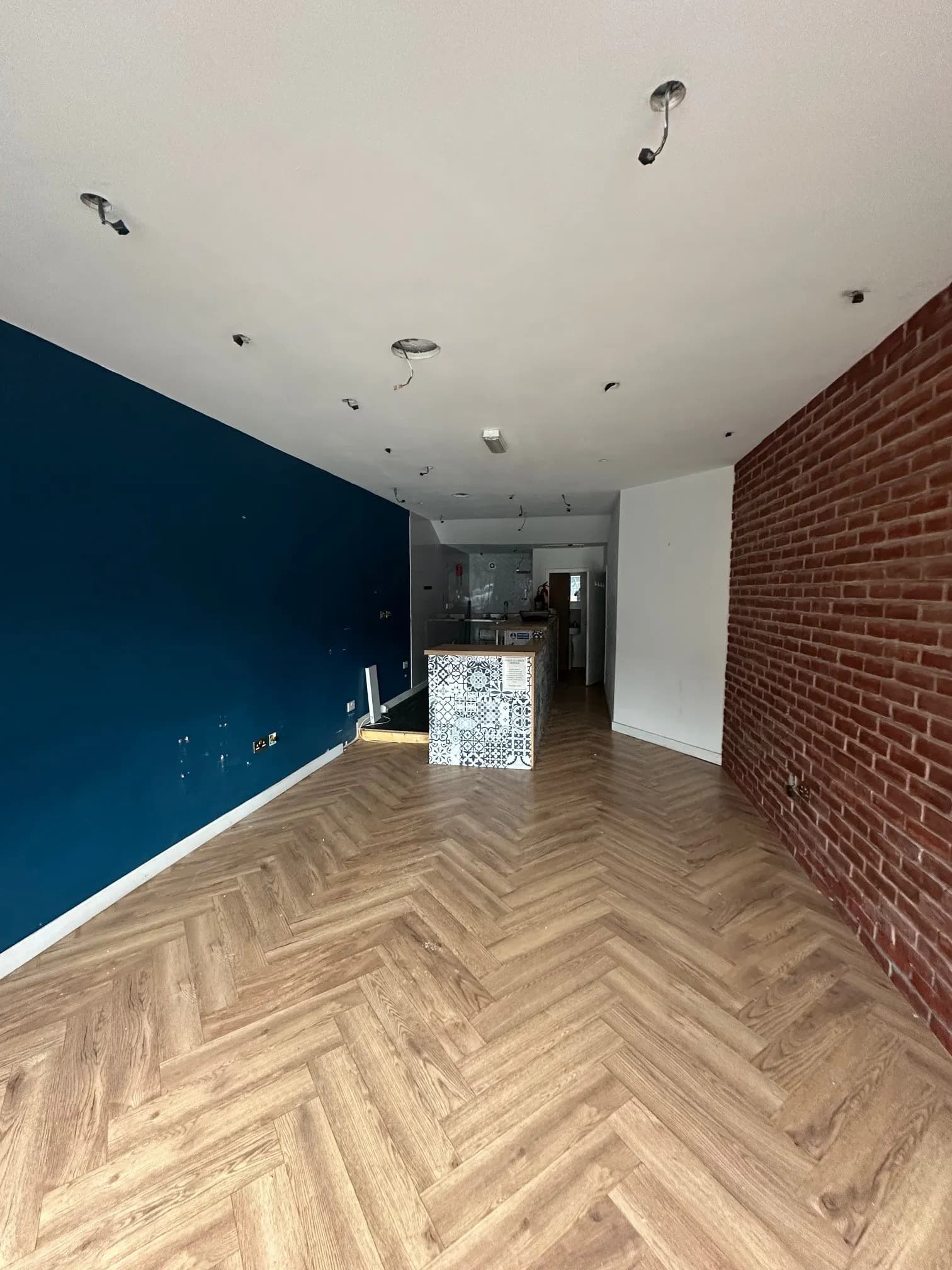 45 Byres Rd - 005.jpg