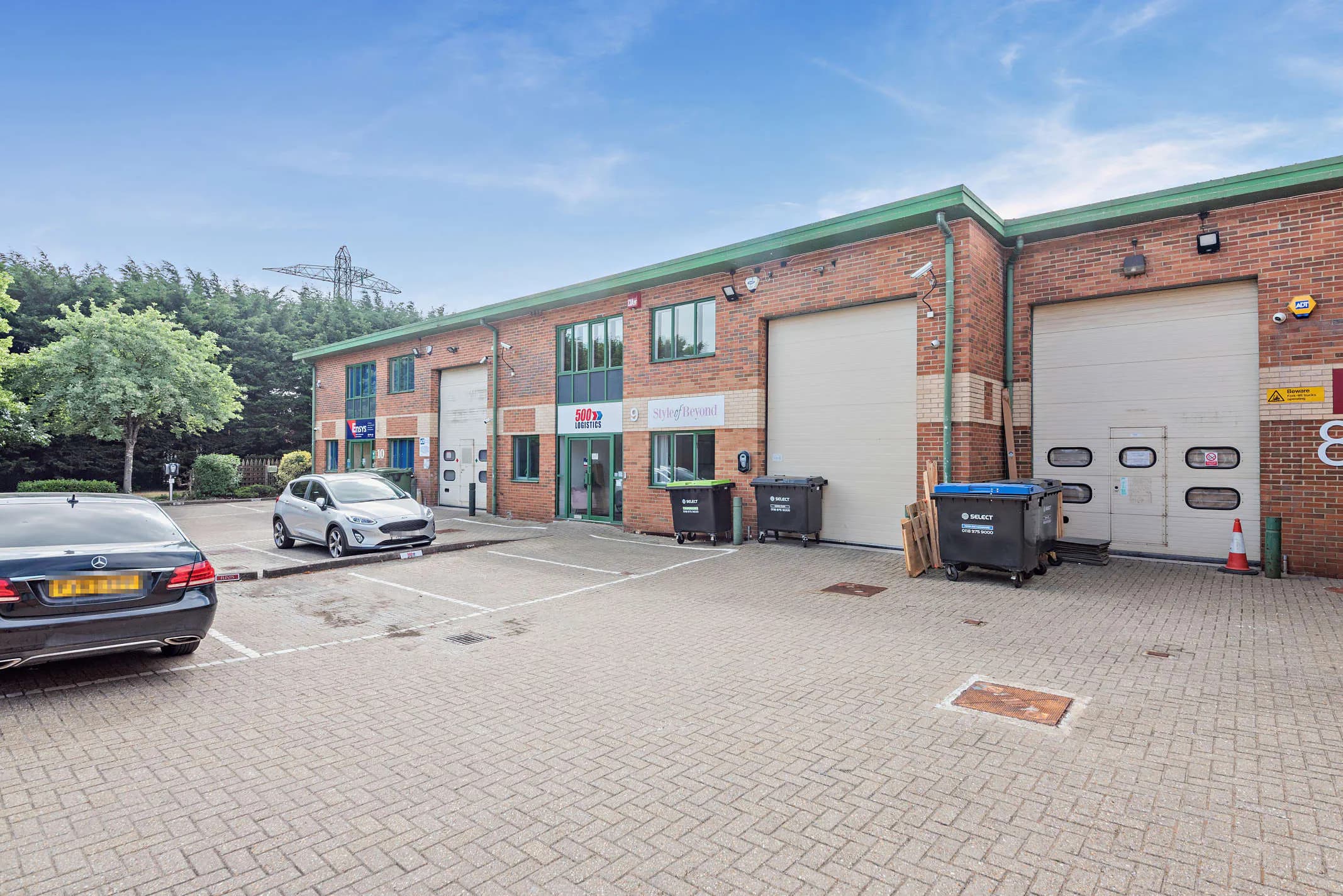 8649513exterior21800.jpg