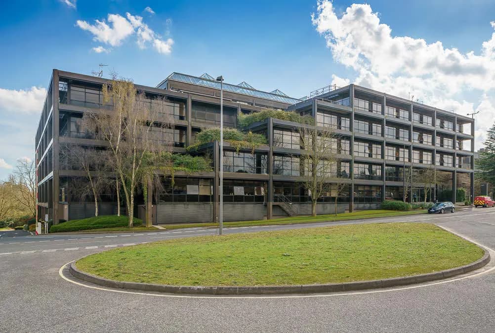 Belvedere House, Basing View, Basingstoke RG21 4HG: Office / Serviced Office to let, 134–5,134 sq ft