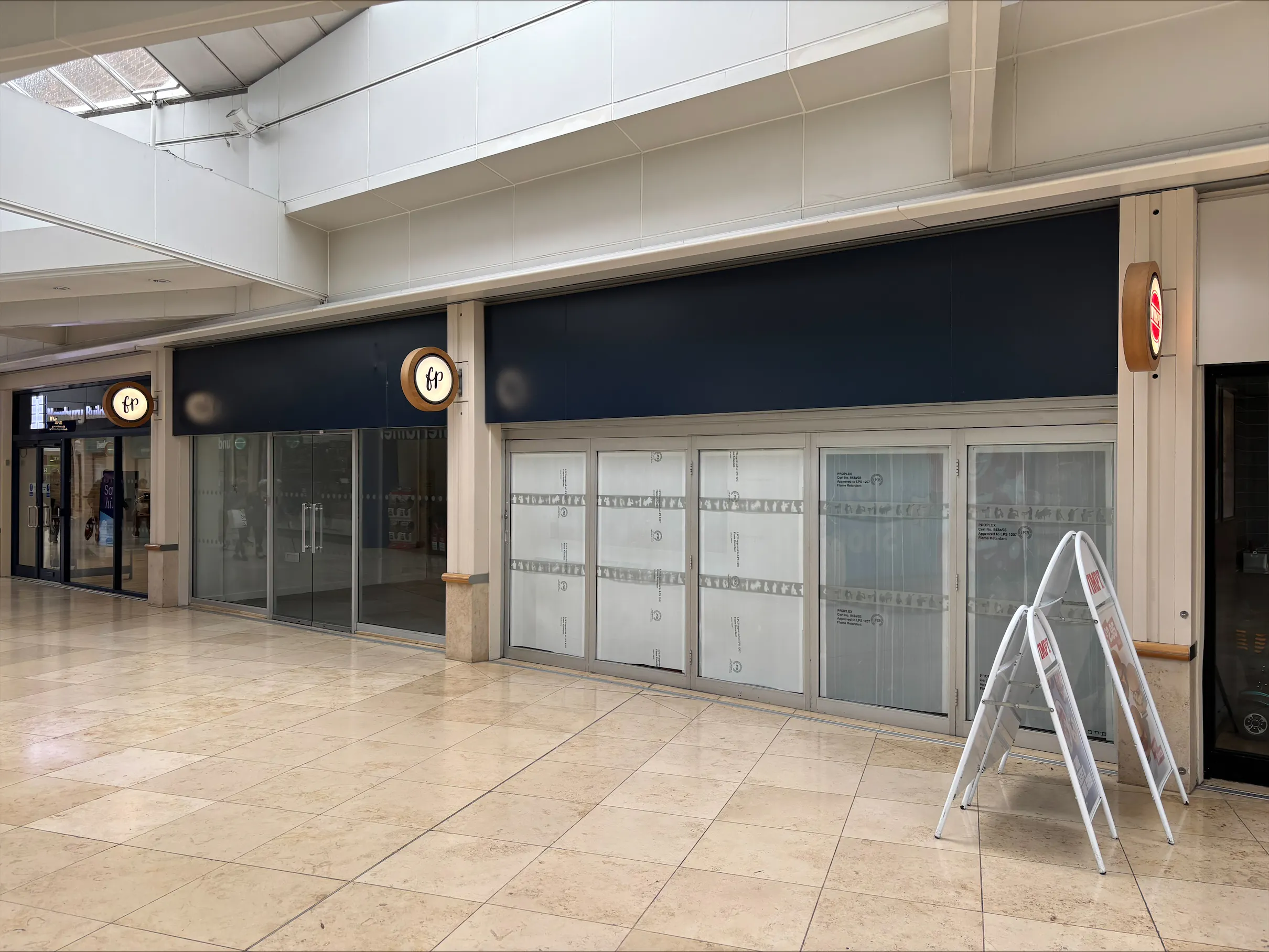 3 & 4 Chelsea House, Festival Place, Basingstoke RG21 7JR: Prominent retail premises, within Festival Place Shopping Centre