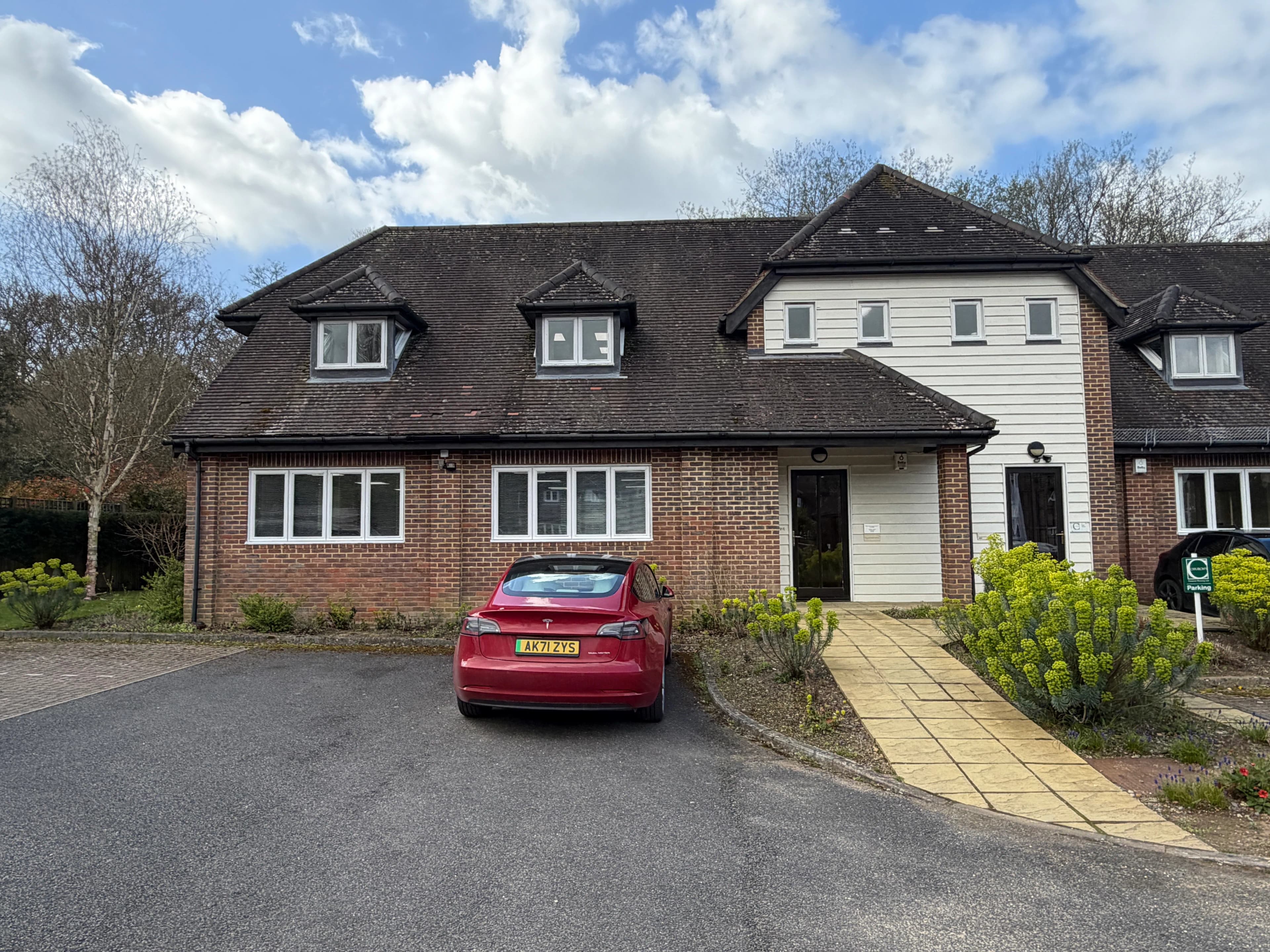 1 Holt Barns, Frith End, Bordon GU35 0QW: High Quality Office — To Let / For Sale