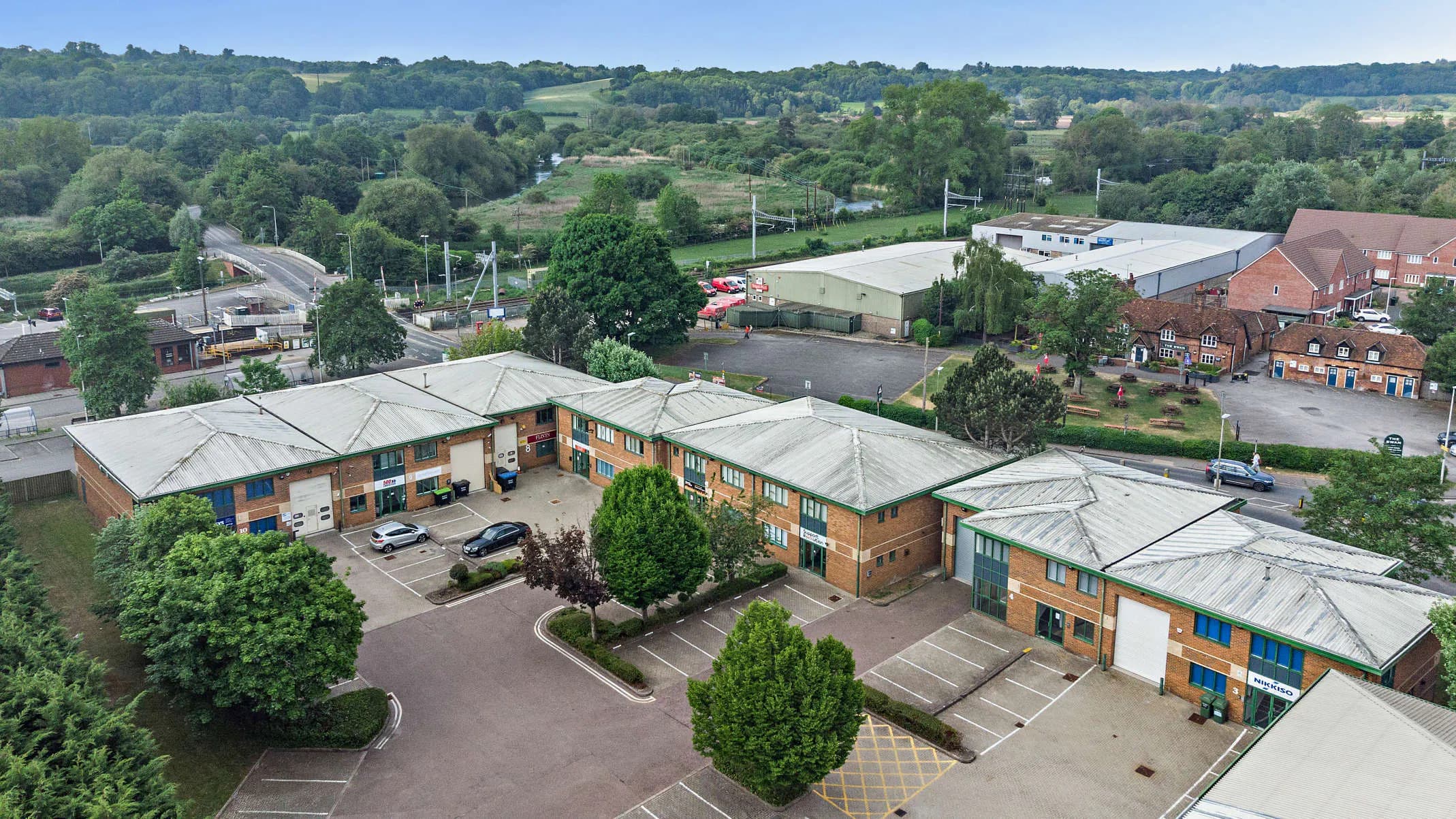 8649513exterior01800.jpg