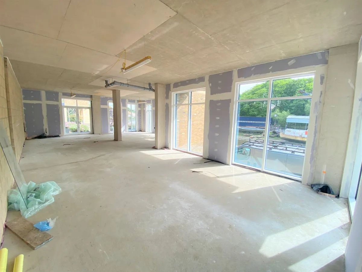 Unit 3 Lion Wharf - Old Isleworth (3) (Copy).jpg