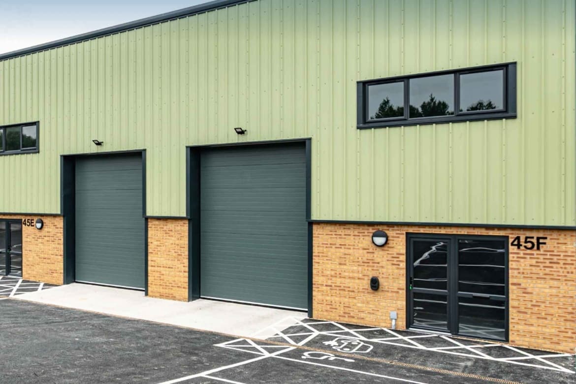 Commercial Unit With Parking For Sale or To Let in Dorchester, Doset 1