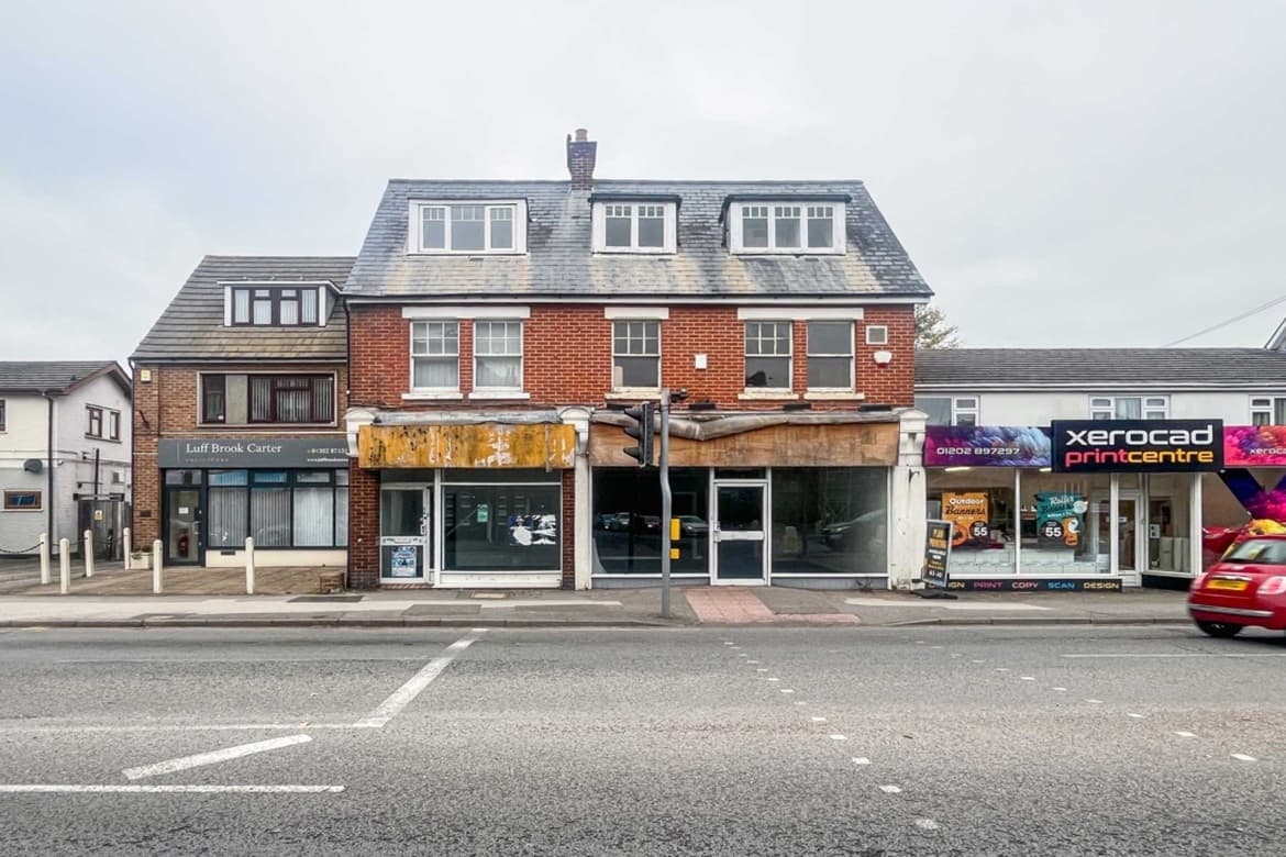 Mixed Use Property For Sale in Ferndown, Bournemouth, BH22