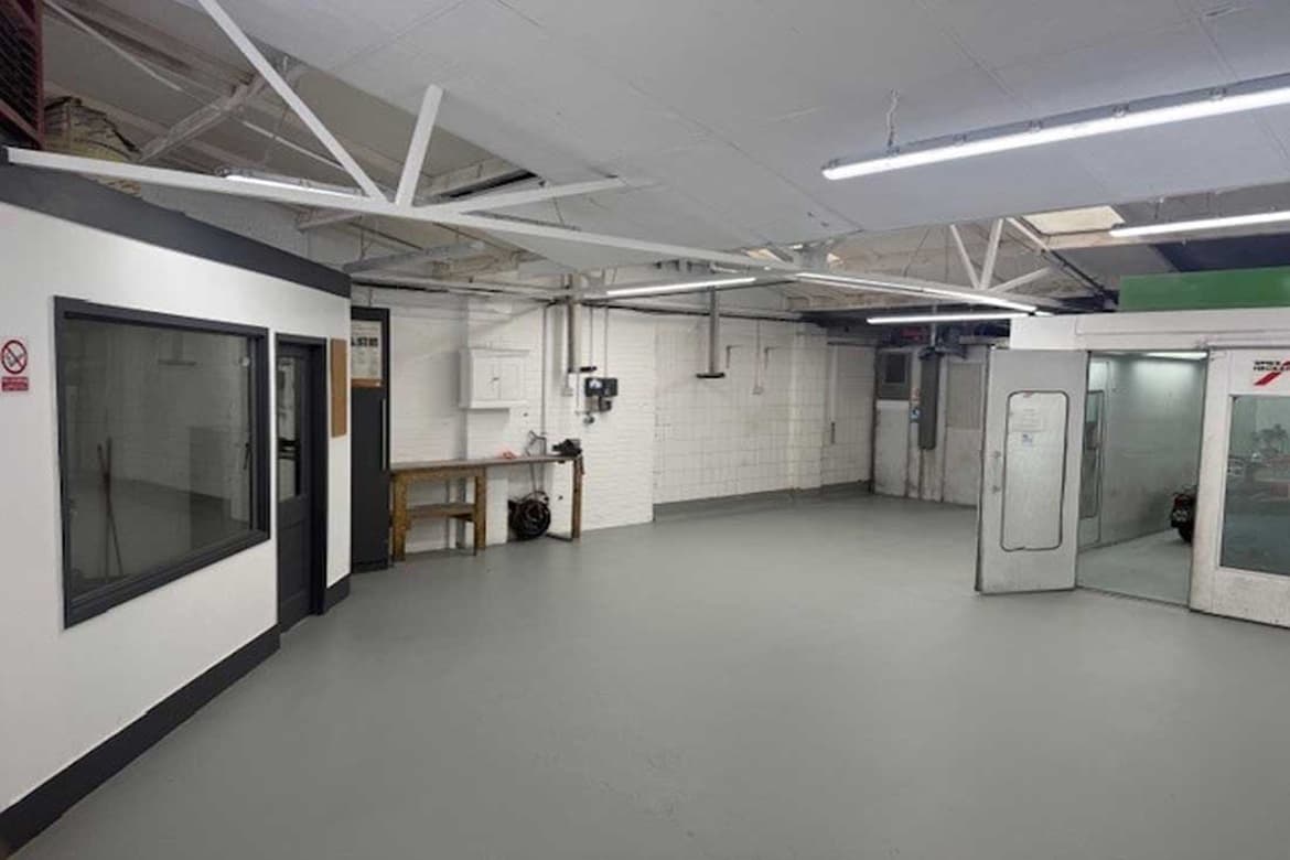 Former Workshop For Sale in Poole, Dorset 4