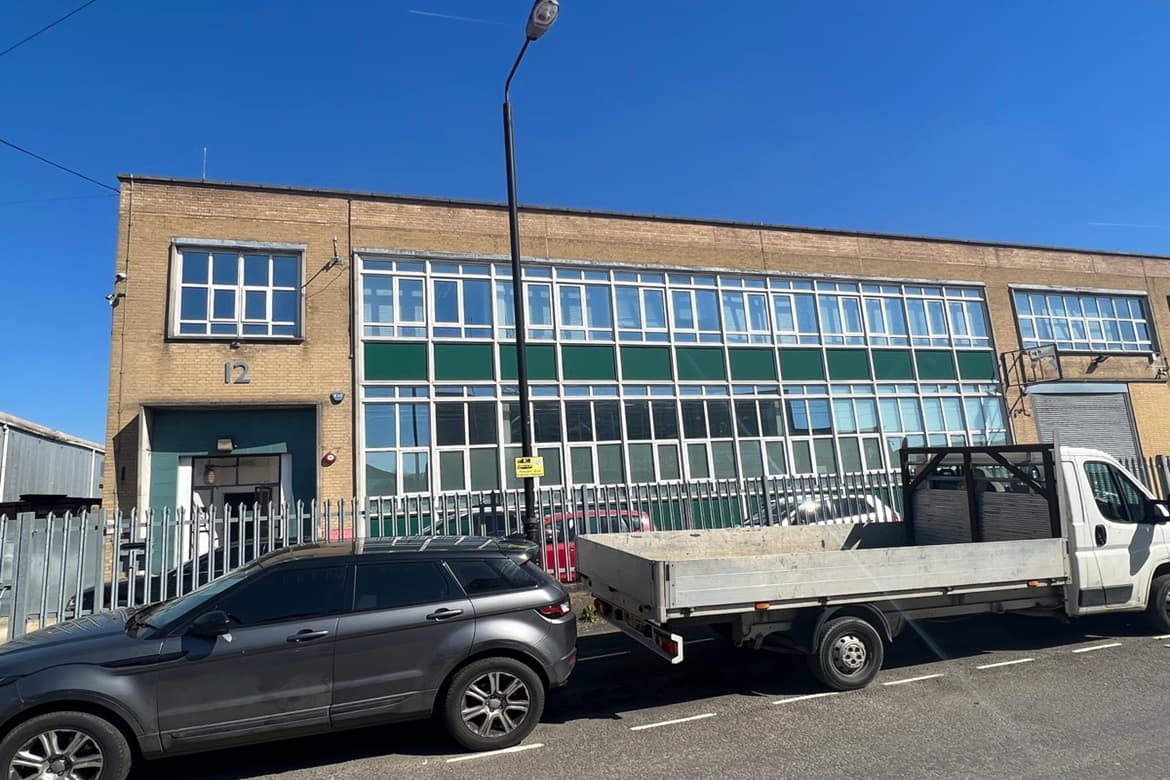 Warehouse with Service Yard For Sale or To let in Leyton, London 4