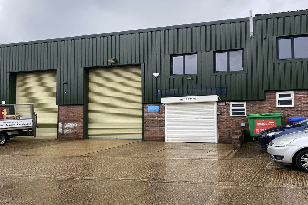 Prominent warehouse / Industrial Unit for sale in Kemsing 1