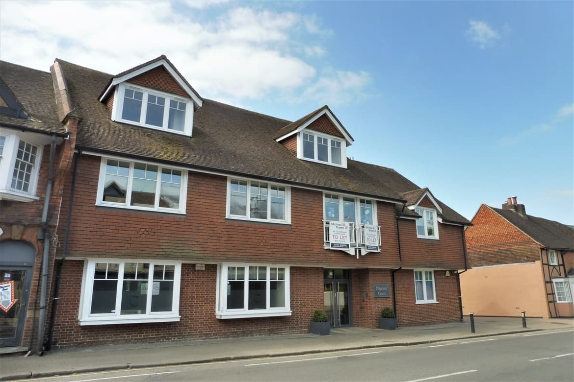 Prominent freehold investment for sale in Reigate 3
