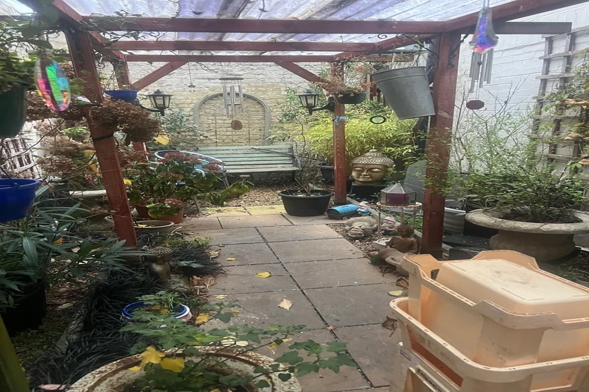 Mixed Use Building For Sale in Twickenham, TW1 3