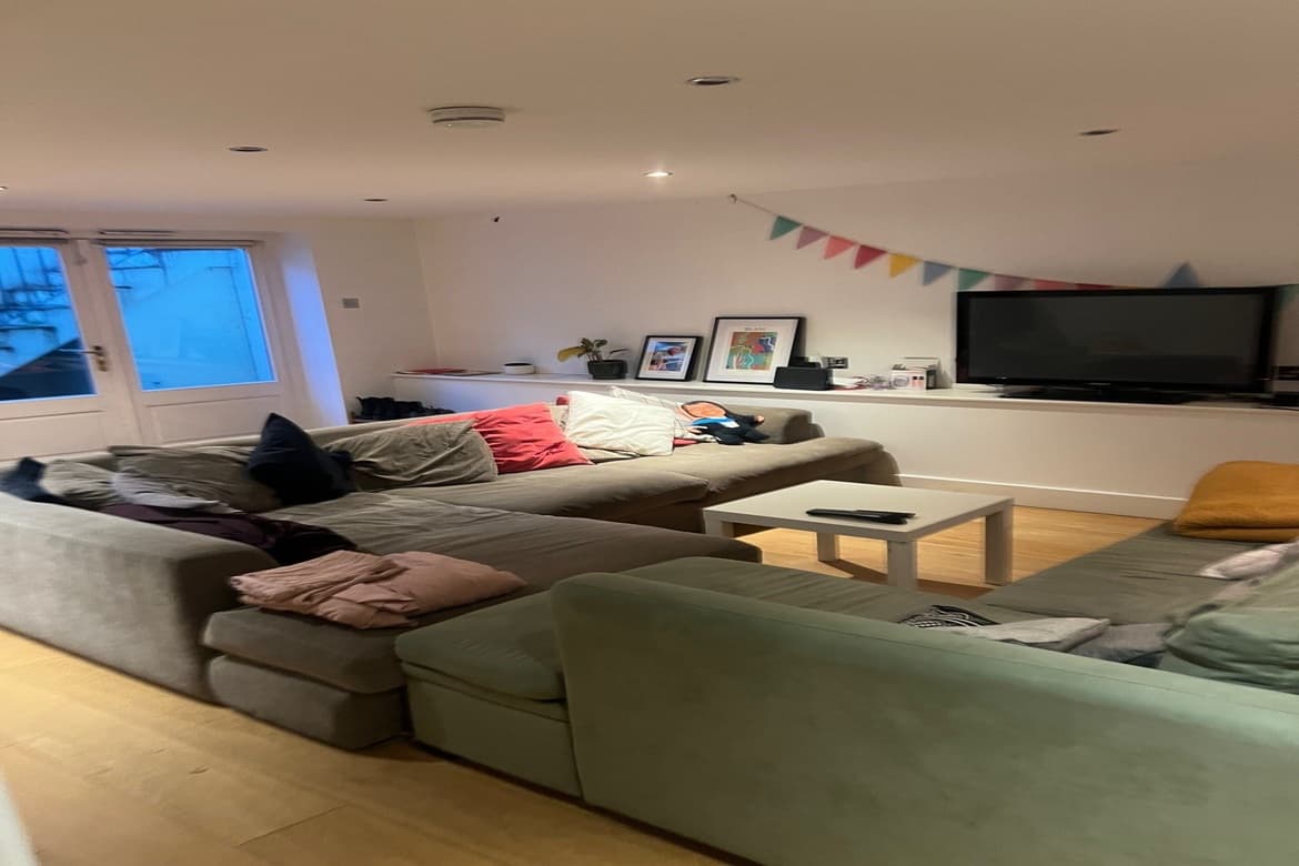 Freehold Mixed Use Investment Property For Sale in Putney, SW15 3