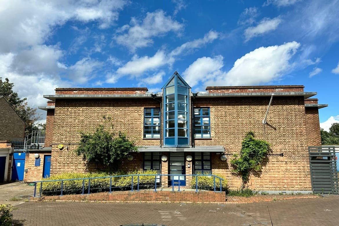 Two Storey Office Building With Car Parking For Sale in Barnes, London 1