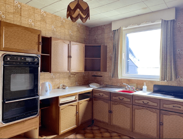 4 Bed Mid Terraced House For Sale With Planning for 6 bed HMO 4