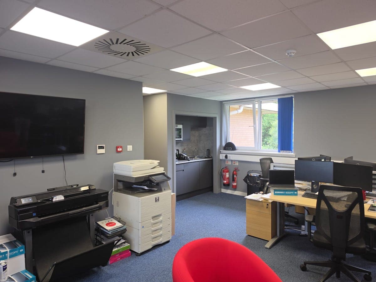 Modern Office Unit For Sale in Glasgow 3