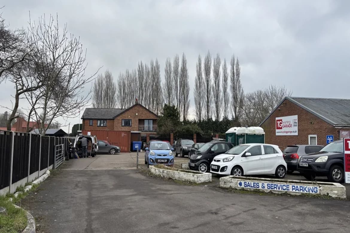 Industrial Investment property for sale in Tewkesbury 2