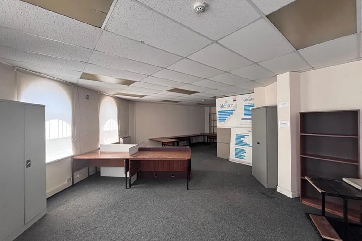 Detached Office Building With Parking For Sale in Gloucester 3