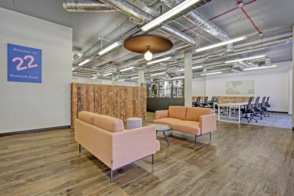 Self-contained commercial / office unit for sale in London, N1 3