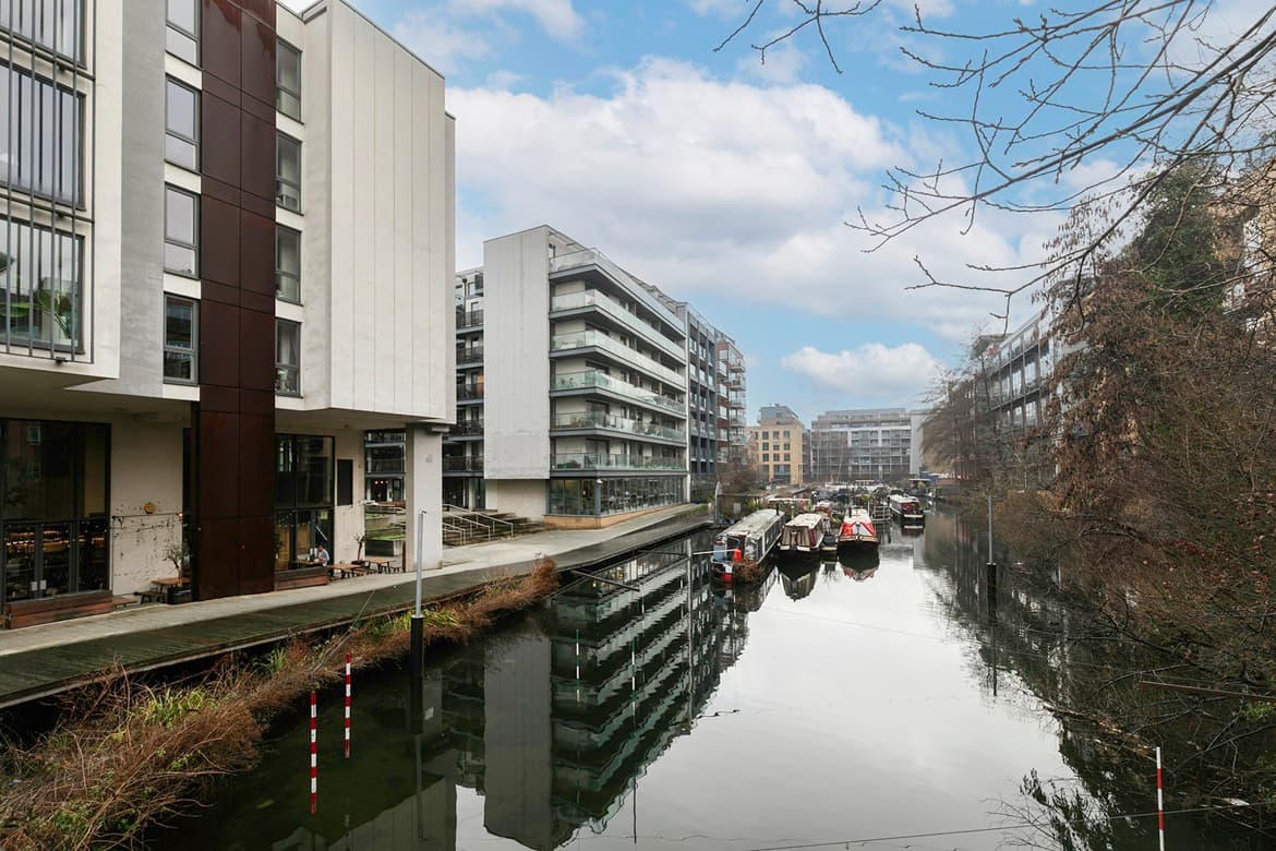 Self Contained Commercial Unit For Sale in Hoxton, Hackney, London 5