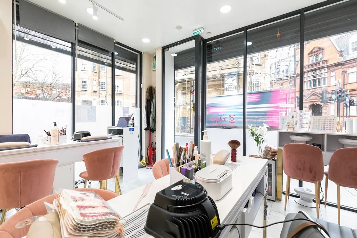 Freehold Retail Investment Property For Sale in Tanner St, London, SE1 2