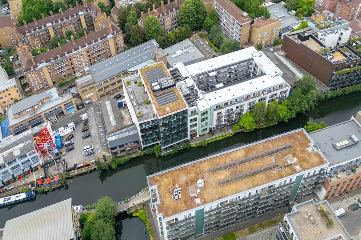 Multi-let Office / Restaurant Investment For Sale De Beauvoir, London 3