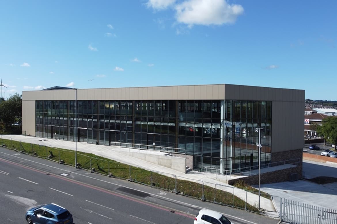 Showroom For Sale or To Let in Blackburn, Lancashire, BB1 2