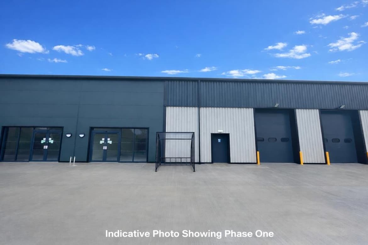 Industrial Units with Parking For Sale or To let in Blackburn, Lancs 4