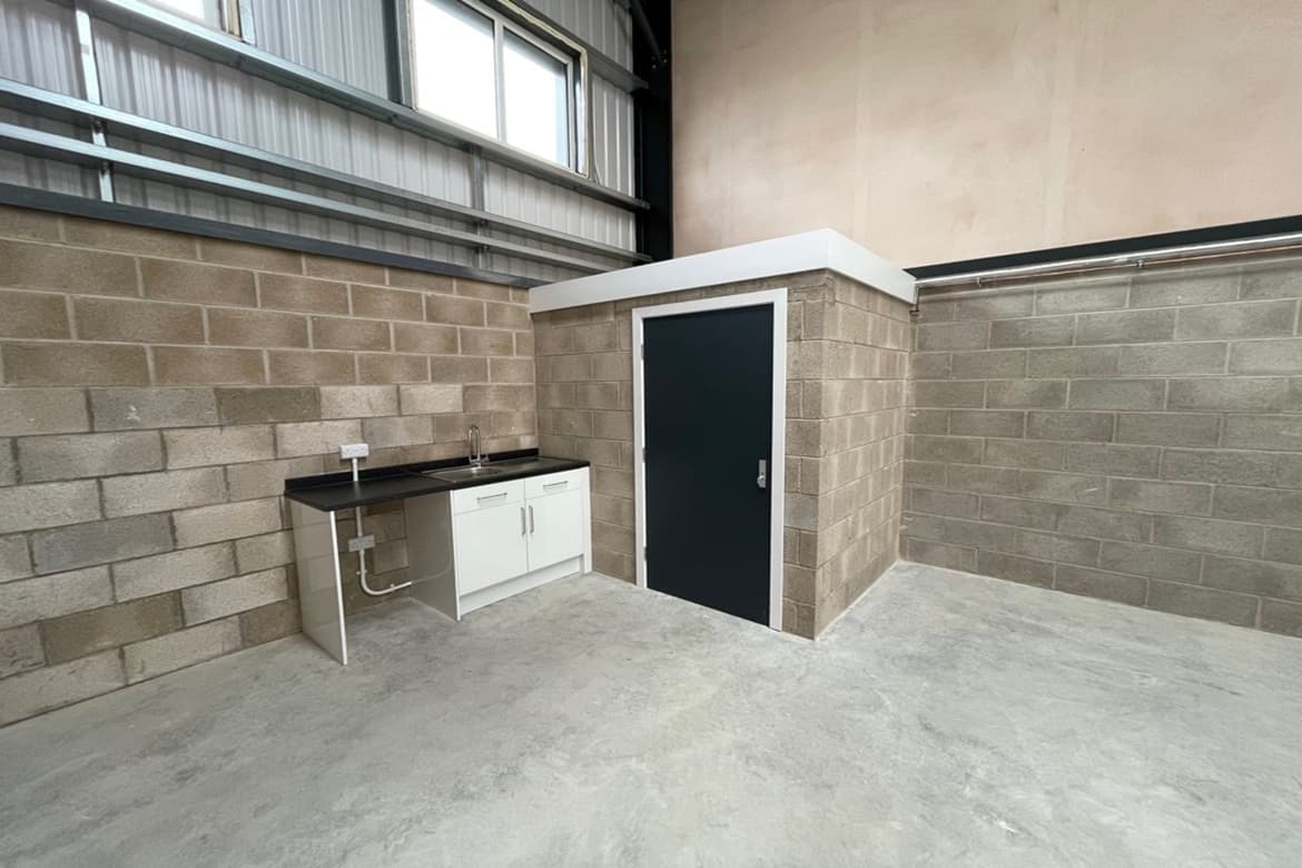 Industrial Unit For Sale or To Let in Blackburn, BB1 4