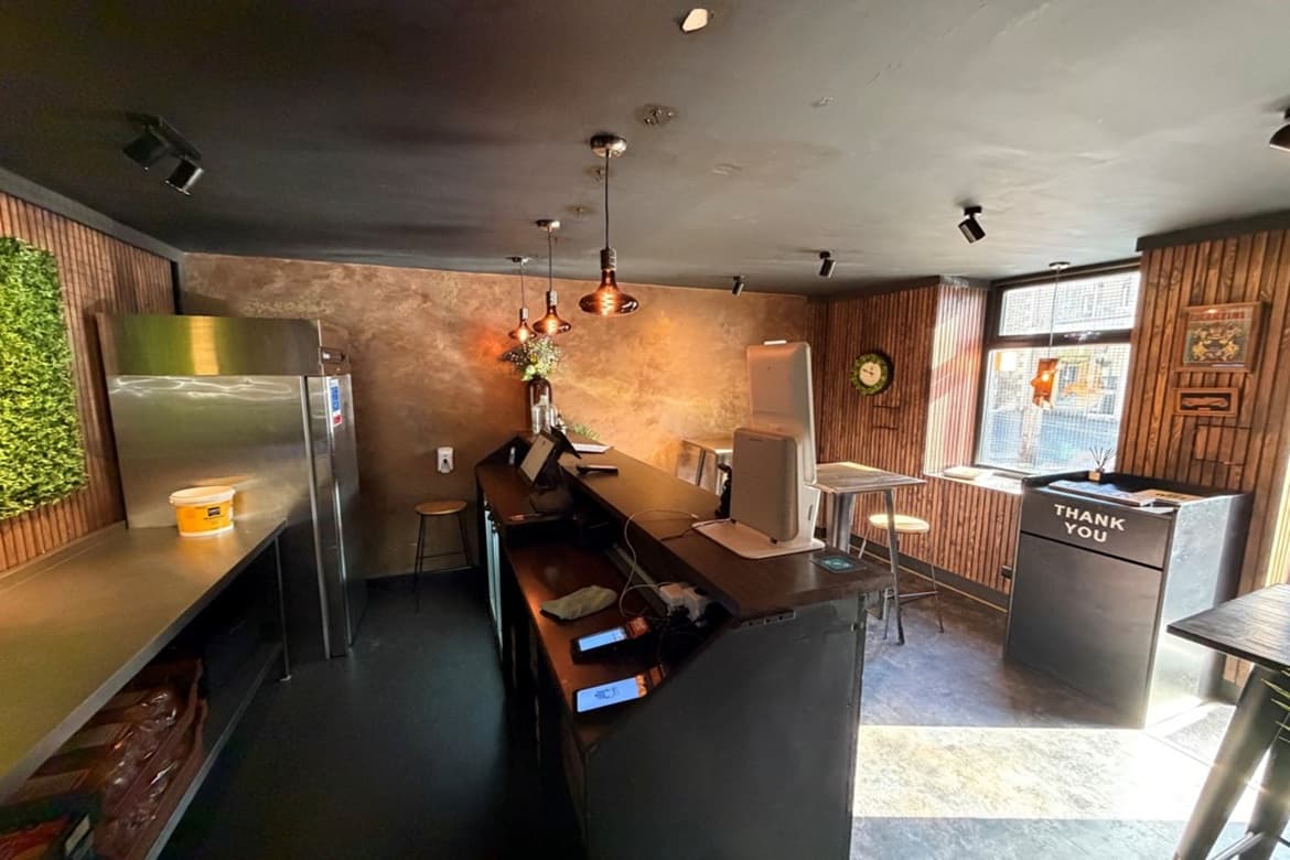Retail Property Fully Renovated For Sale in Clitheroe, Lancashire 2