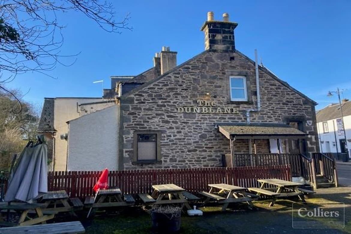 Licensed premises for sale in Dunblane 4