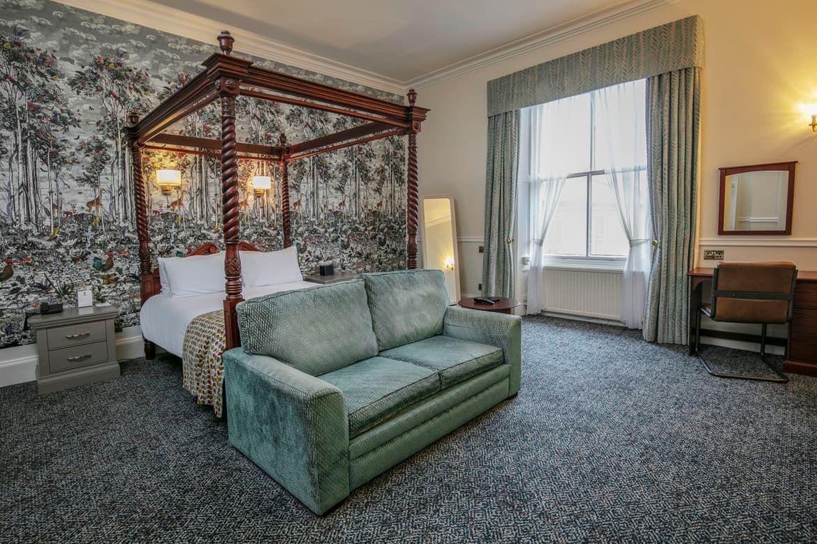 Town Centre Hotel For Sale in Pickering, YO18 3