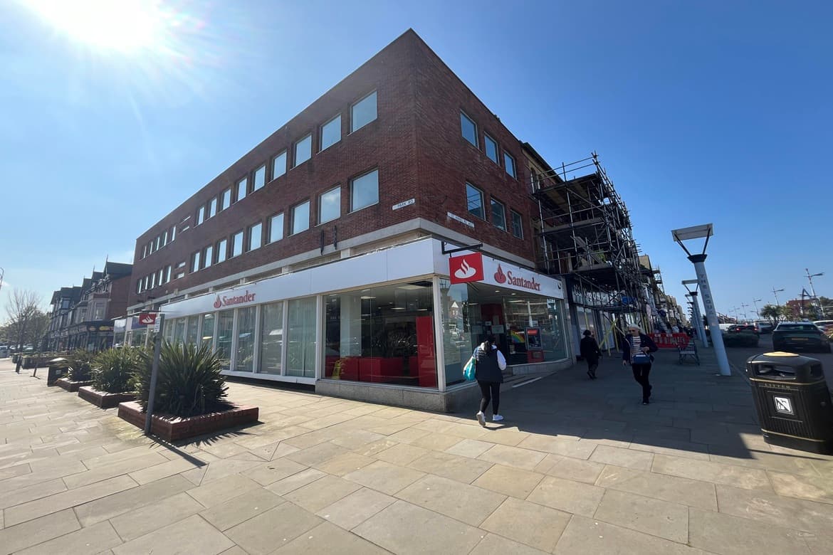 Retail Investment For Sale in Lytham St Annes, FY8 1