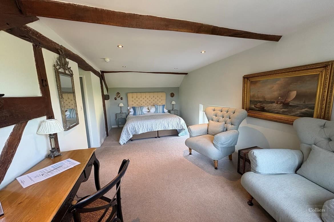 Exceptional Guest House For Sale in Ross-on-Wye, HR9 4