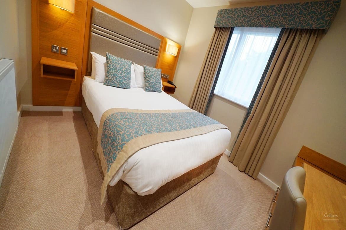 Established Hotel For Sale in Birchencliffe, Huddersfield, HD3 5
