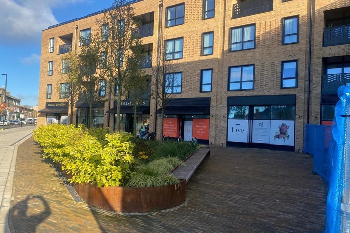 Commercial units for sale in Hanwell 2