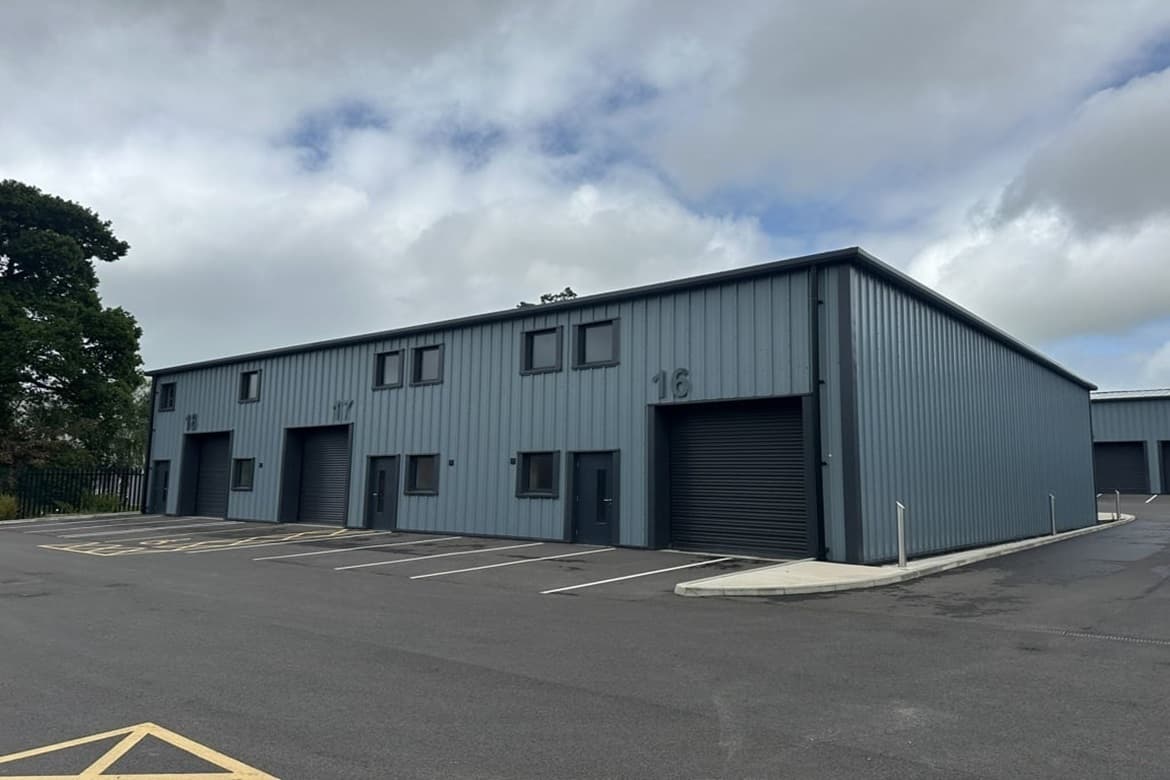 New build industrial unit for sale or to let in Yeovil 1