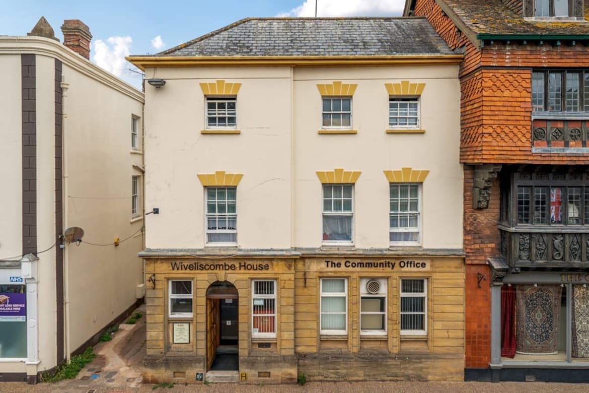 Mixed-use building for sale in Taunton 5