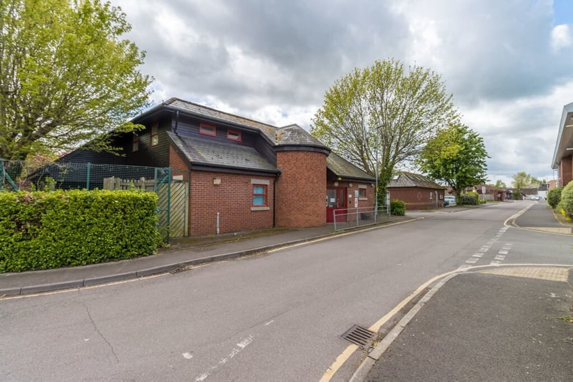 Former children's centre for sale in Taunton 3
