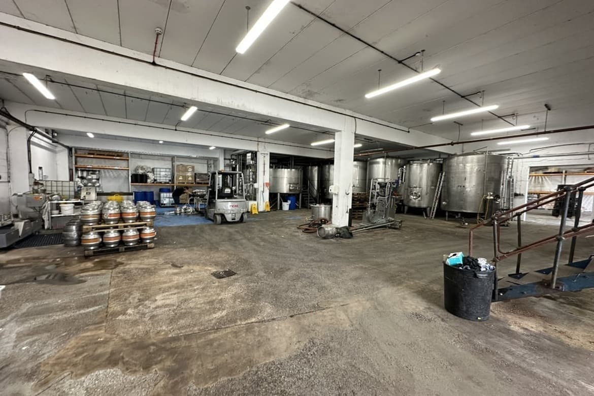 Two Industrial Units for sale in Taunton, Somerset 3
