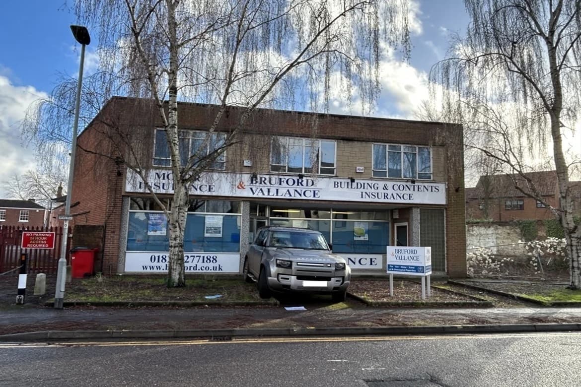Commercial Building For Sale in Taunton, Somerset, TA1 3